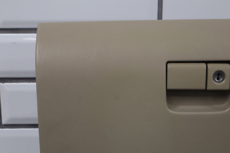 2003 Lexus LX470- Glove Box
