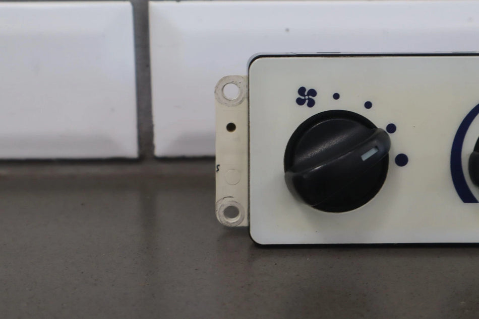 2004 Ford F-250 Super Duty- Heater/AC Controls