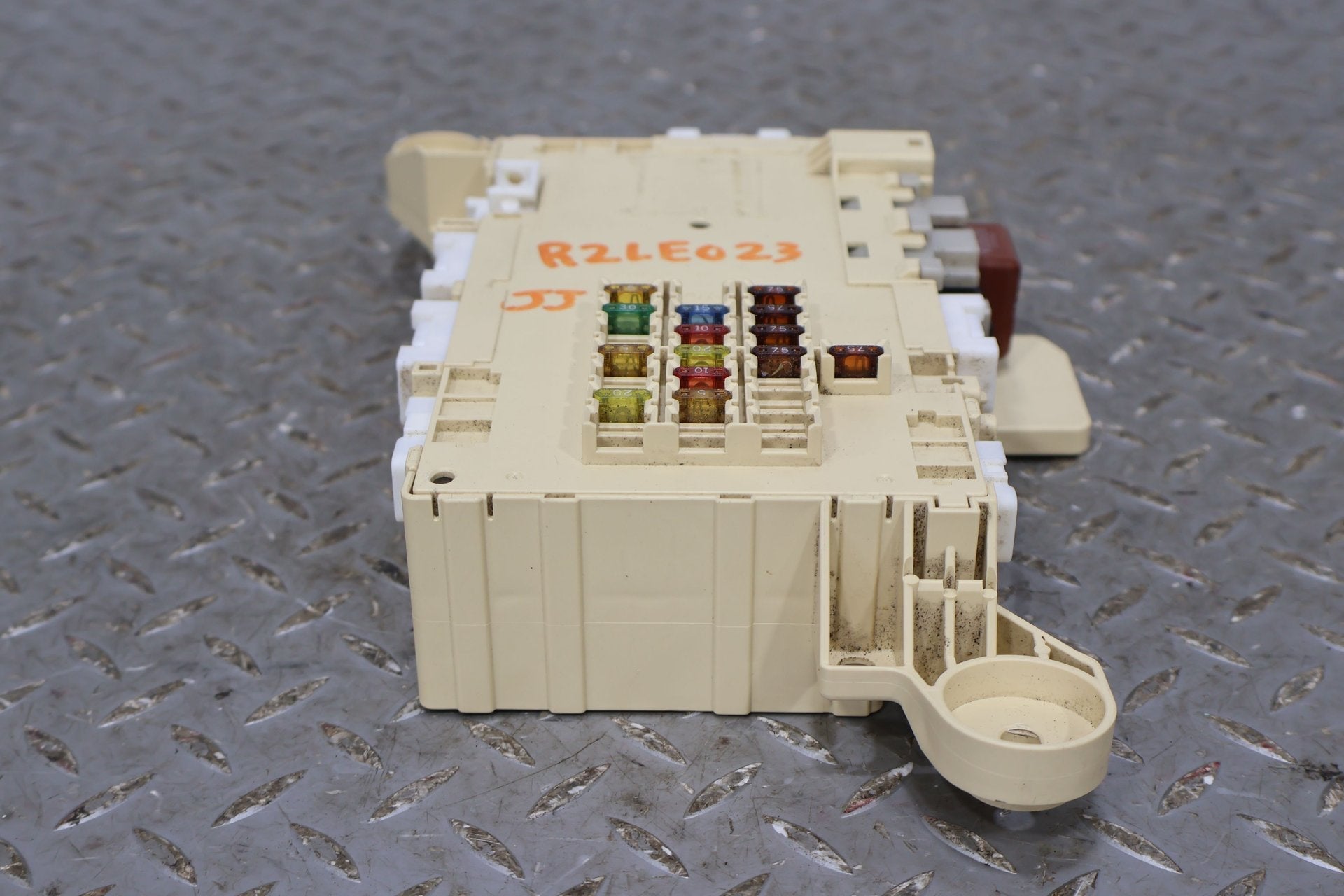 Cabin Fuse Box, 2002, Lexus, LS430