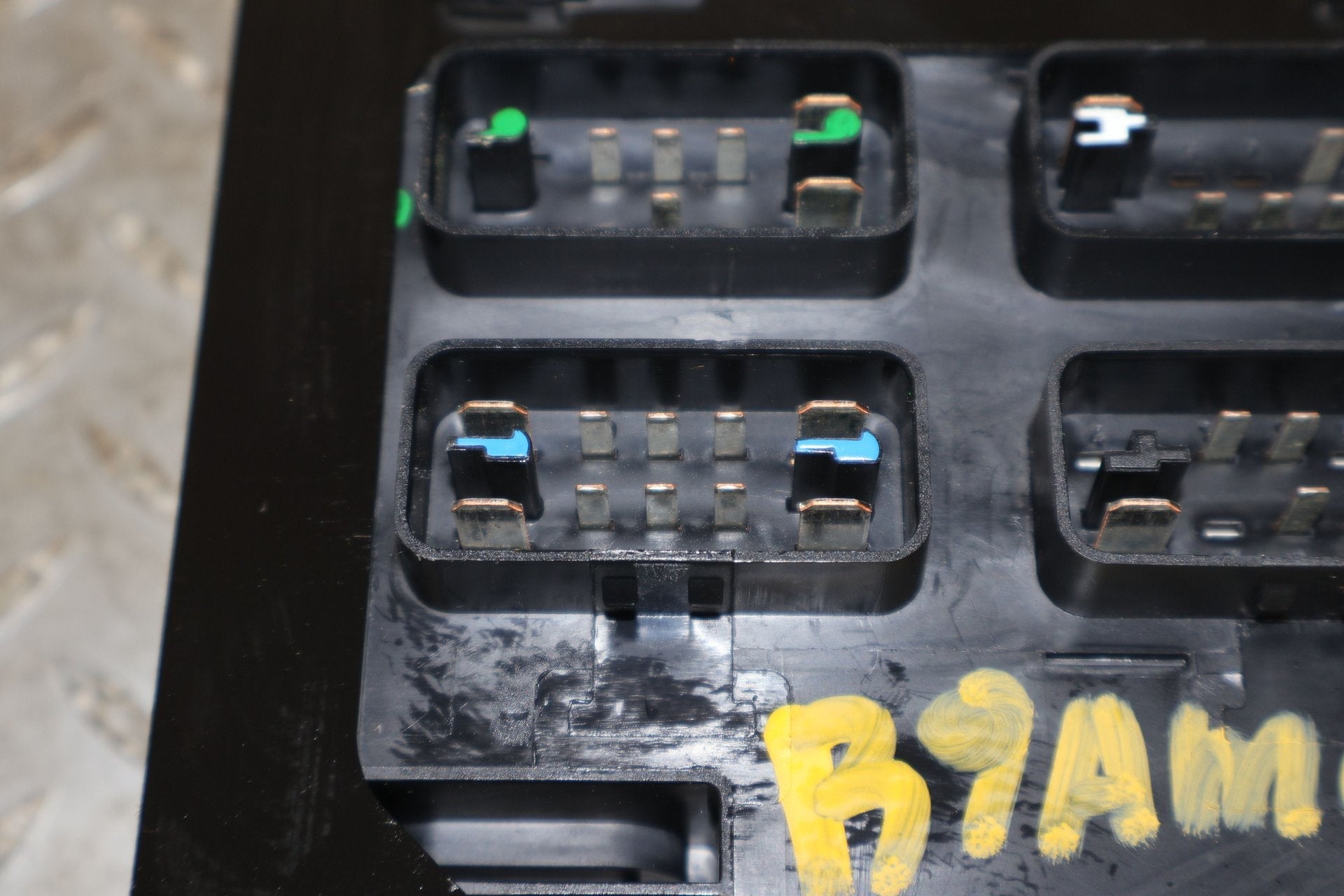 Cabin Fuse Box, 2009