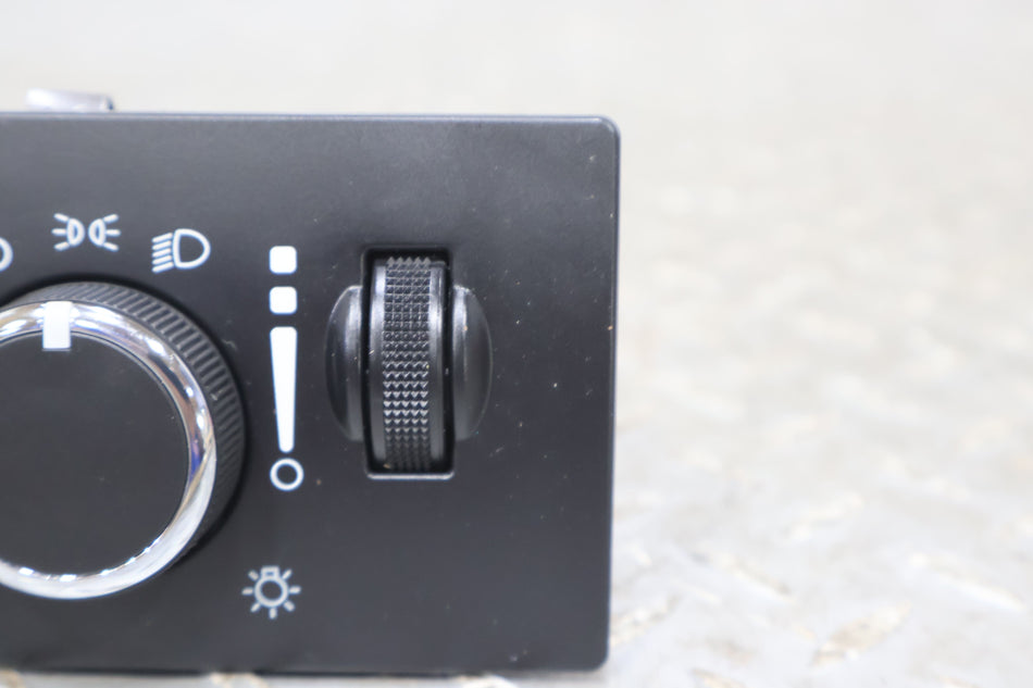 2018 Jeep Grand Cherokee- Headlight Switch