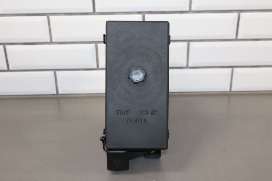 2003 Chevrolet Corvette C5 Engine Fuse Box 10316193