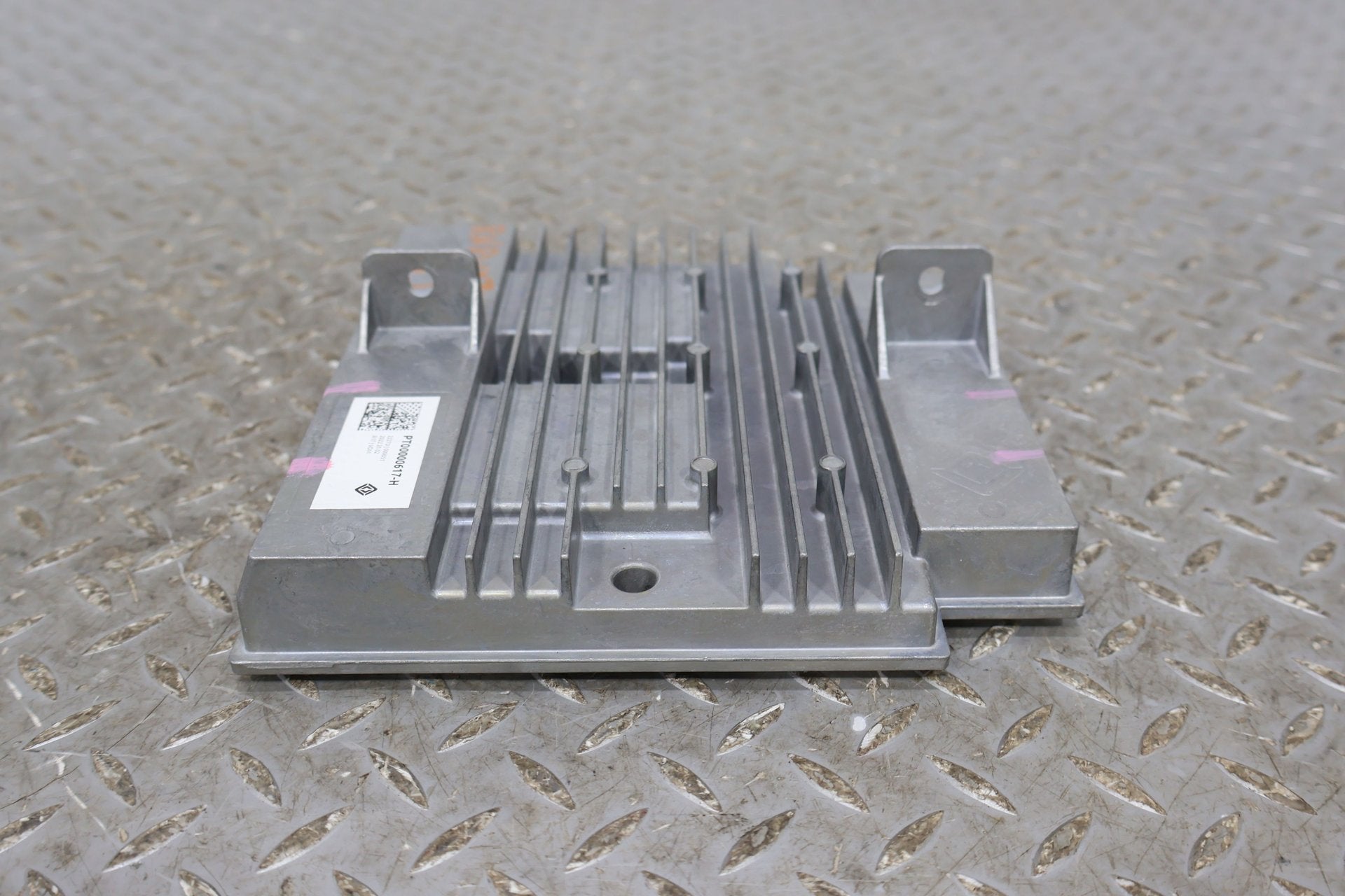 Chassis Control Module, 2022, Rivian, R1S