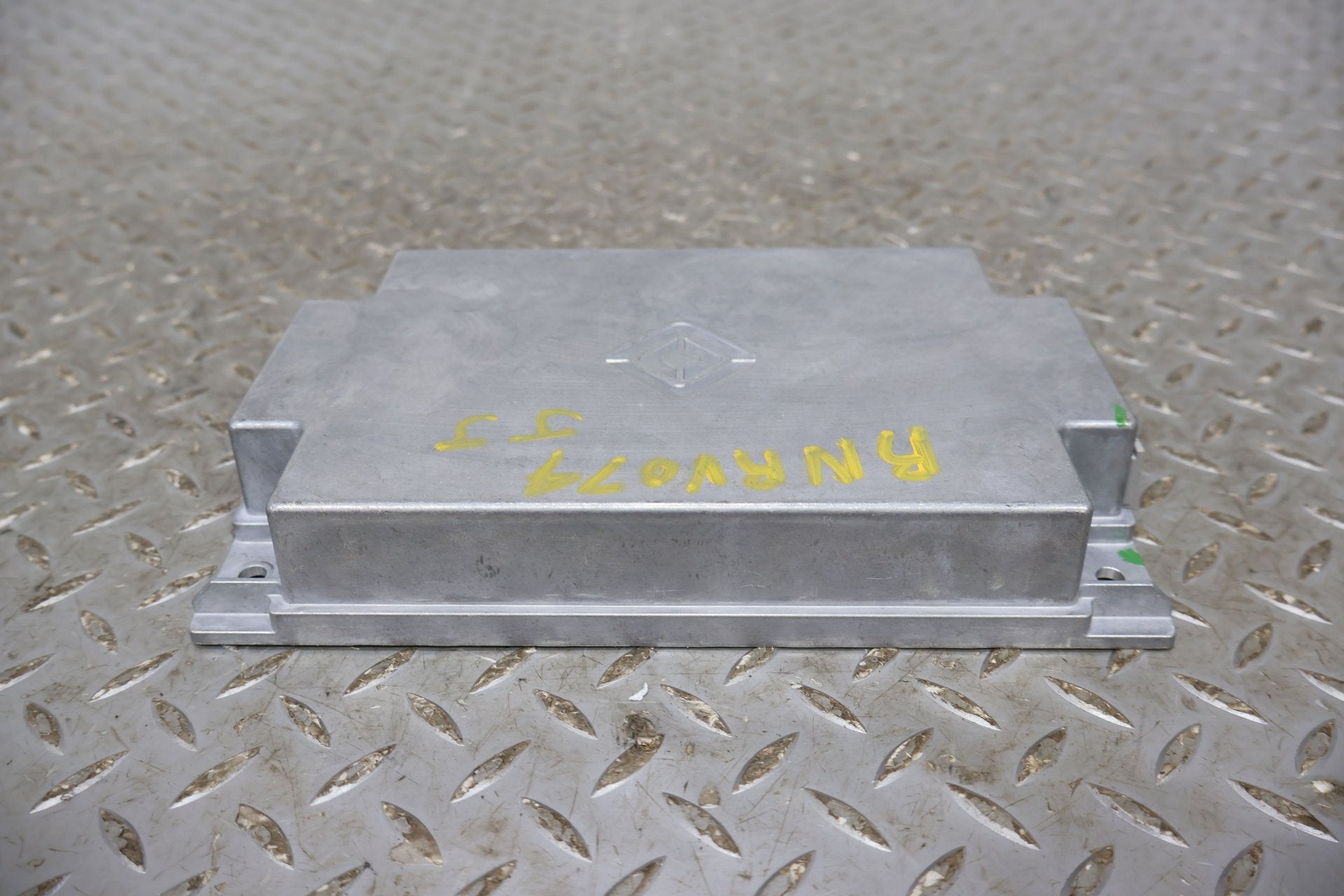 Chassis Control Module, 2022, Rivian, R1S