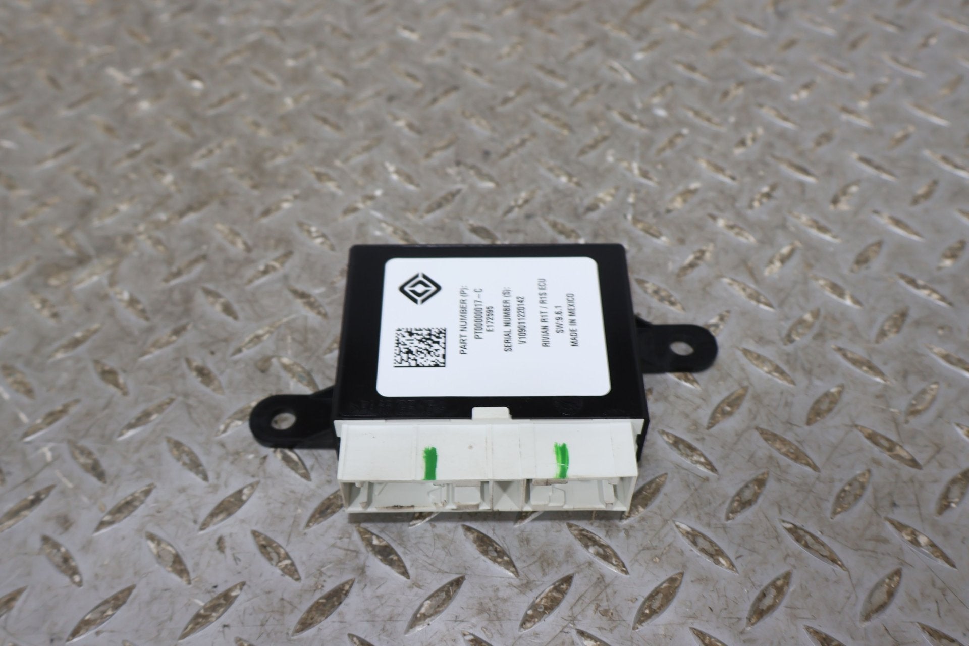 Chassis Control Module, 2022, Rivian, R1S