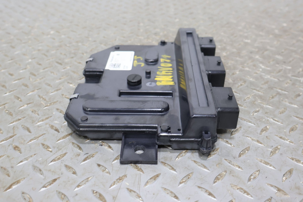 Chassis Control Module, 2022, Rivian, R1S