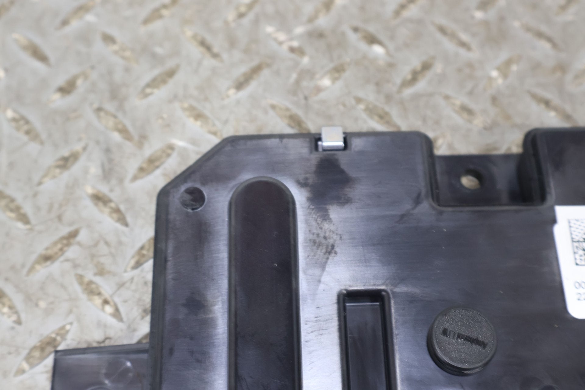 Chassis Control Module, 2022, Rivian, R1S