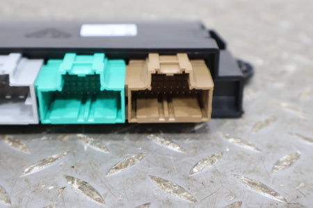 Chassis Control Module, 2022, Rivian, R1S