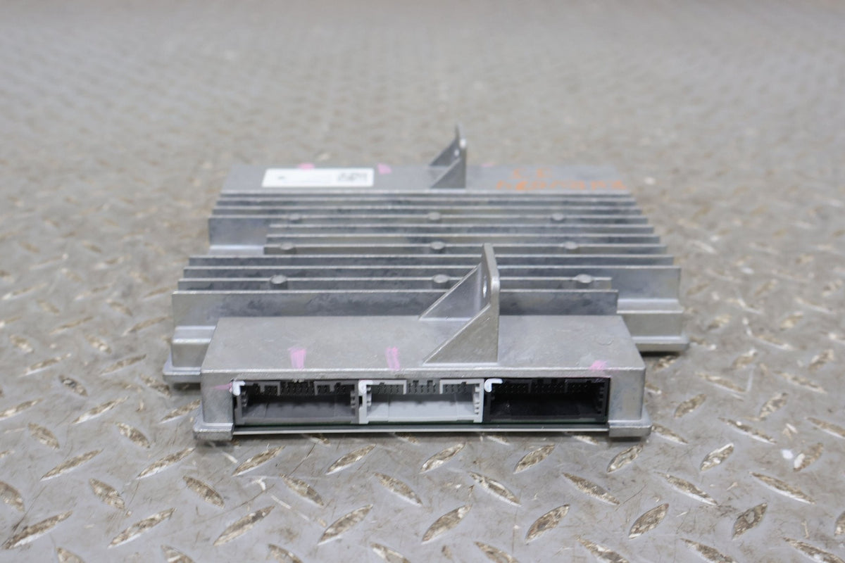 Chassis Control Module, 2022, Rivian, R1S