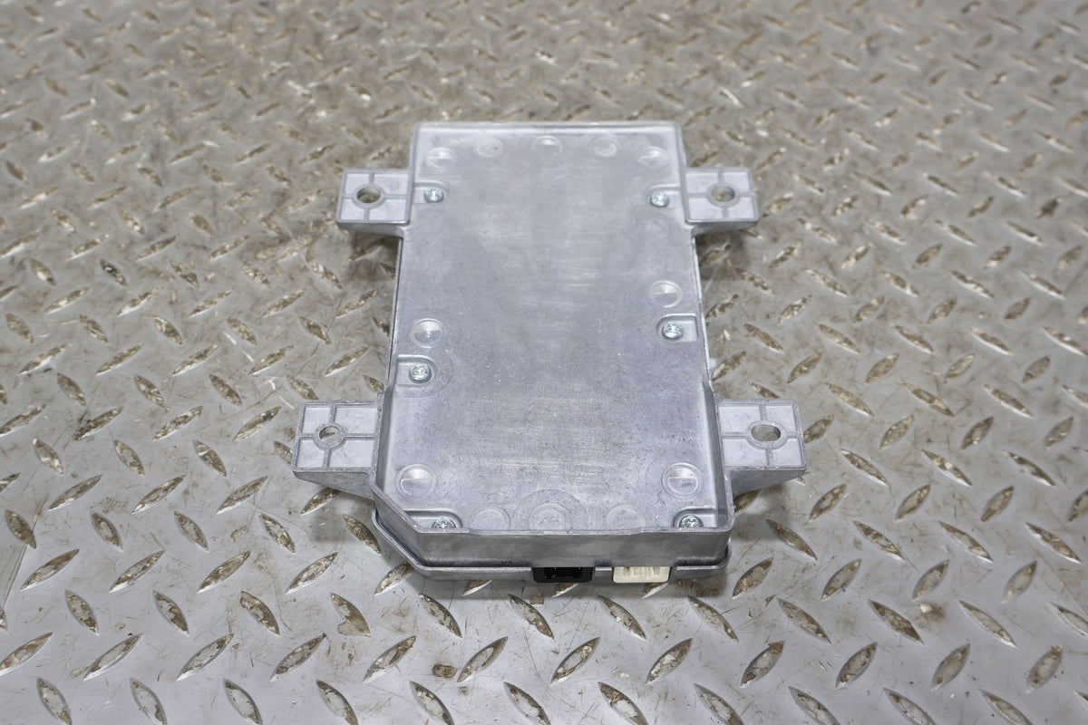 Chassis Control Module, 2022, Rivian, R1S