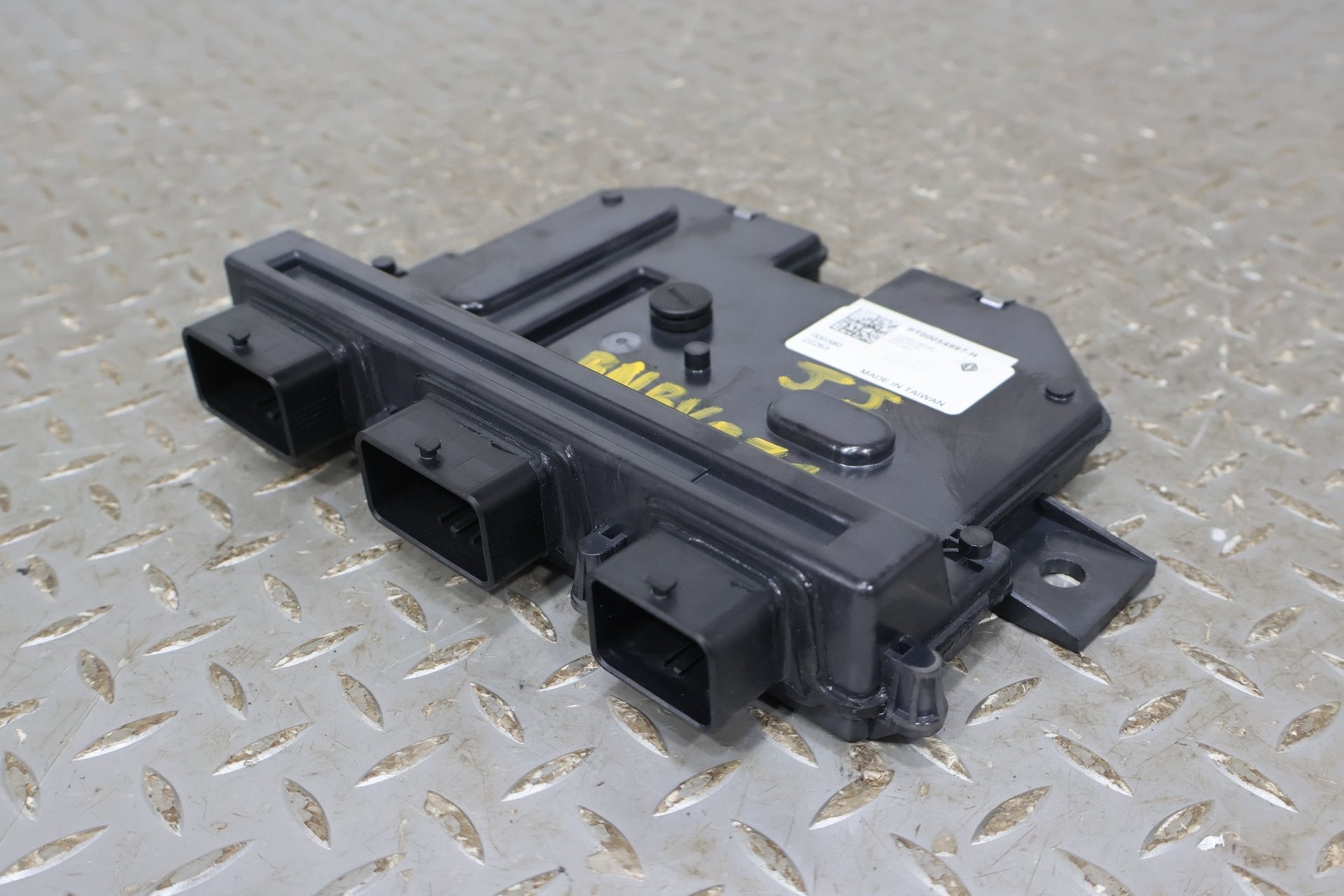 Chassis Control Module, 2022, Rivian, R1S