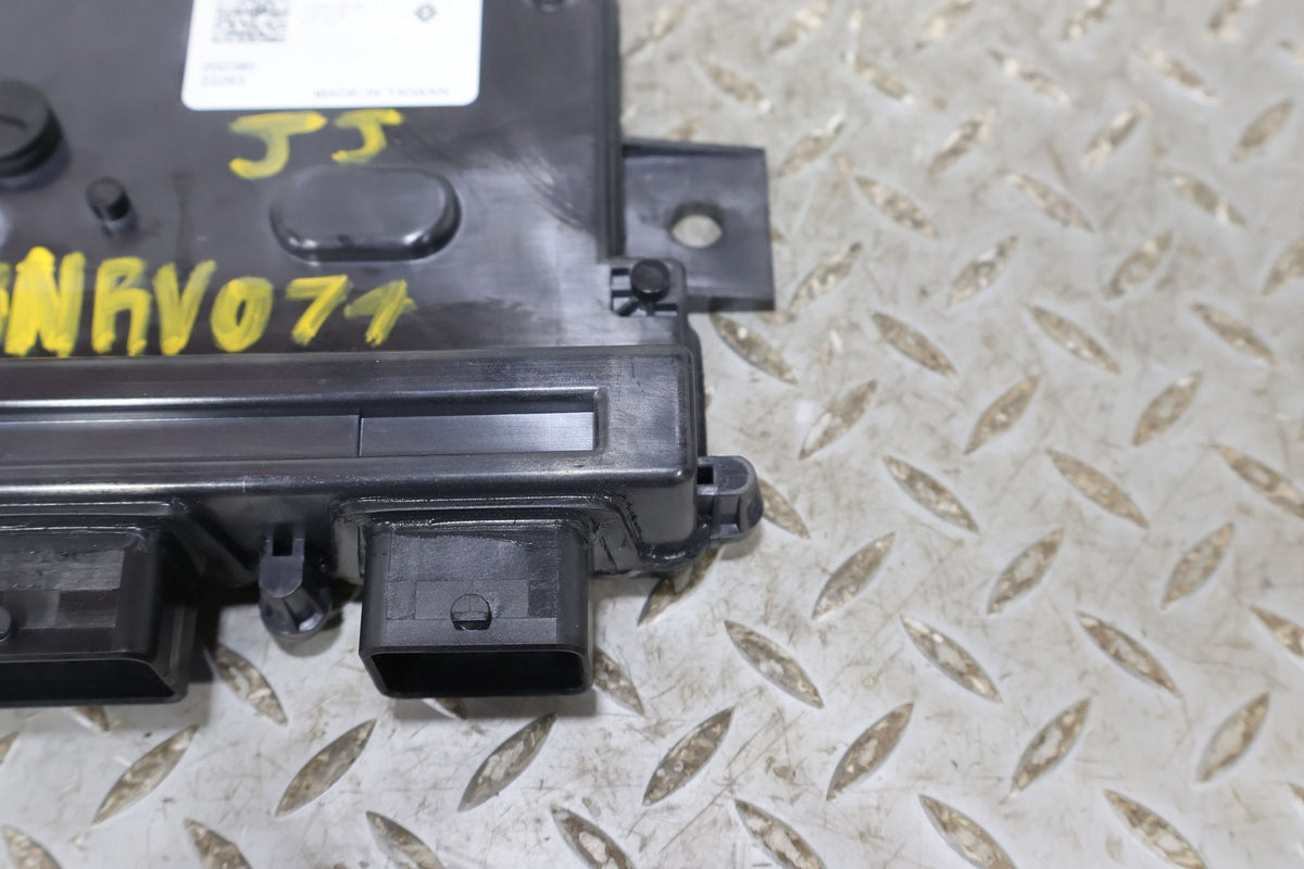 Chassis Control Module, 2022, Rivian, R1S