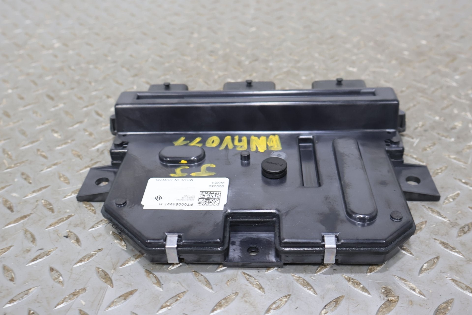 Chassis Control Module, 2022, Rivian, R1S