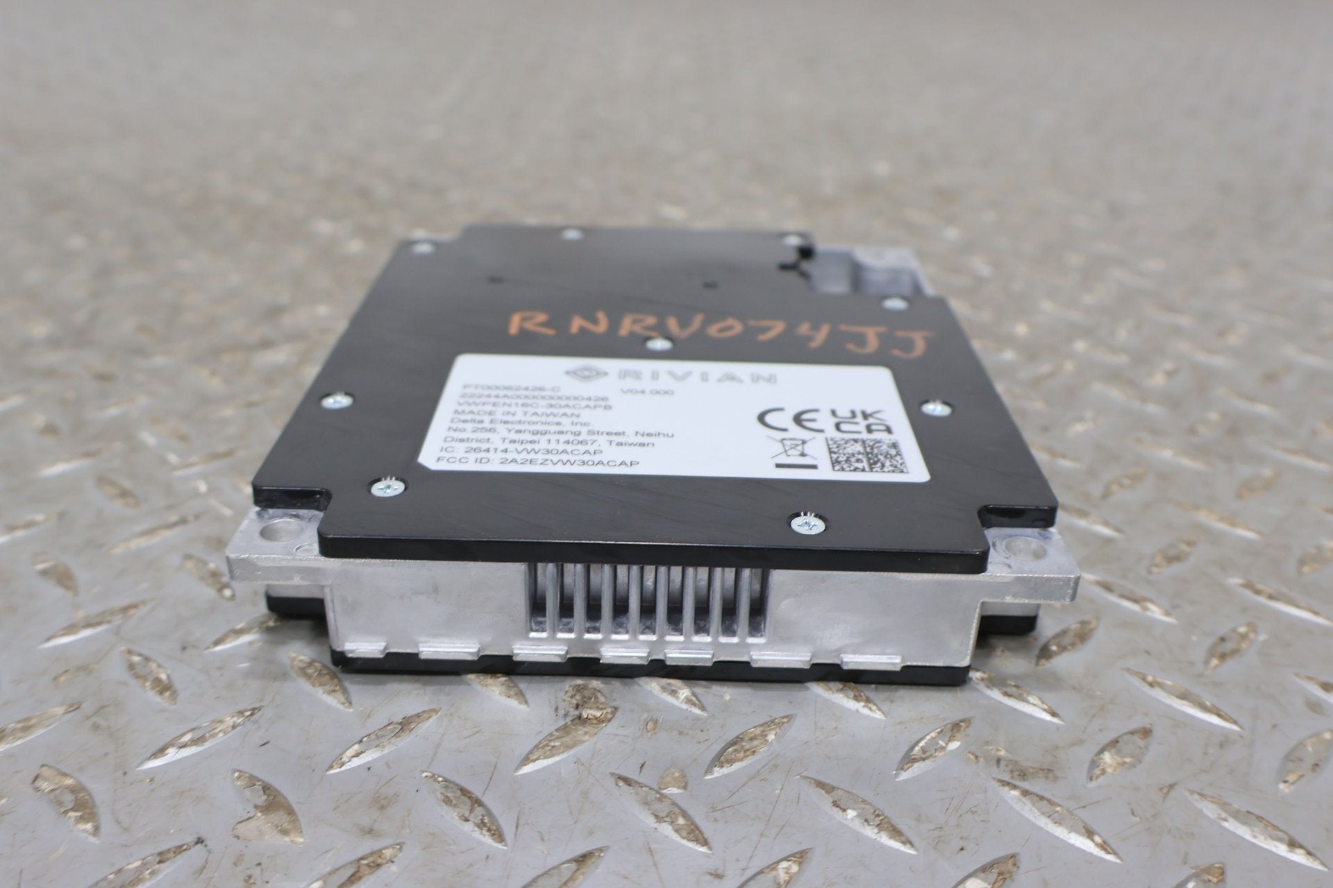 Chassis Control Module, 2022, Rivian, R1S