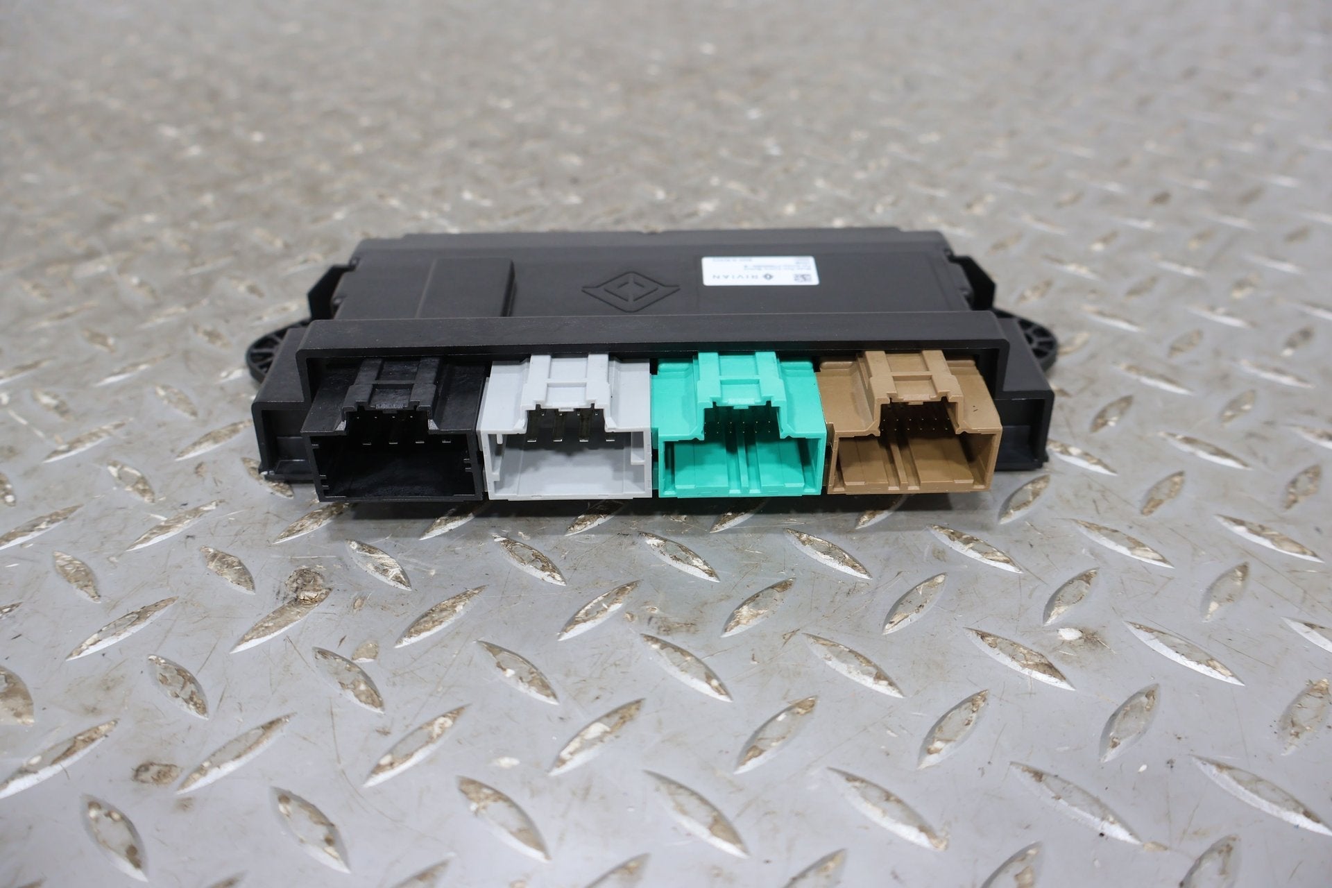 Chassis Control Module, 2022, Rivian, R1S