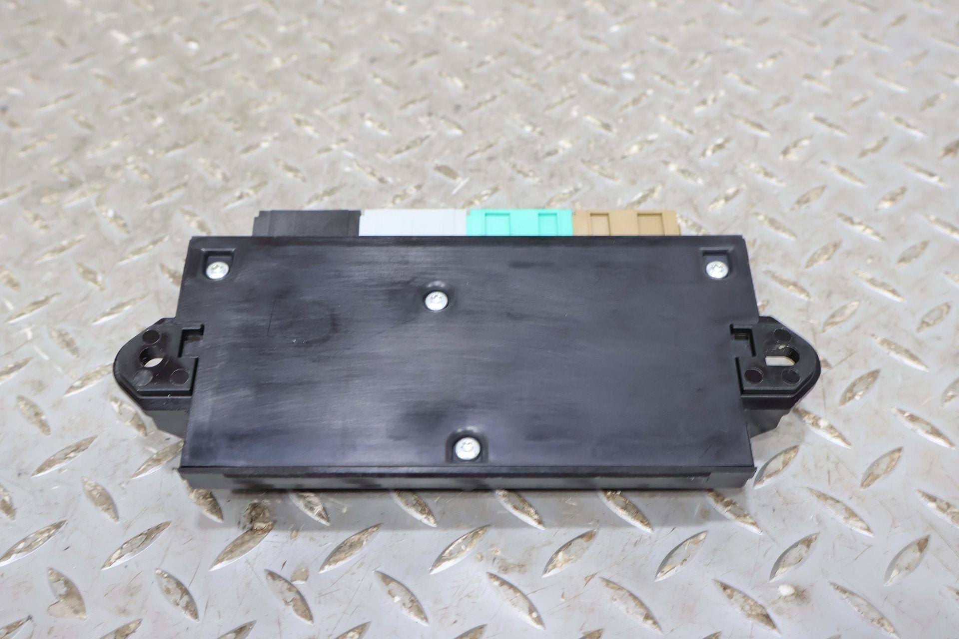 Chassis Control Module, 2022, Rivian, R1S