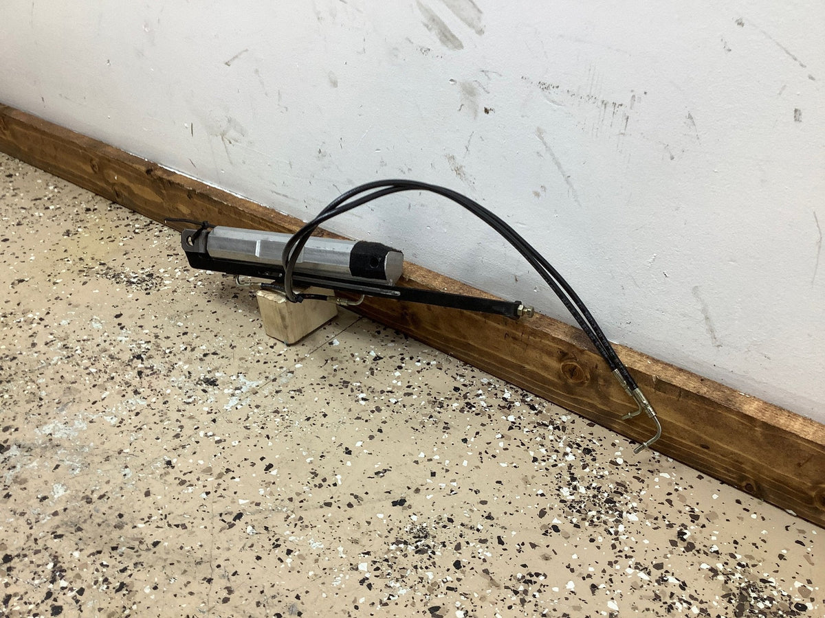 Convertible Top Hydraulic Cylinder, 2003