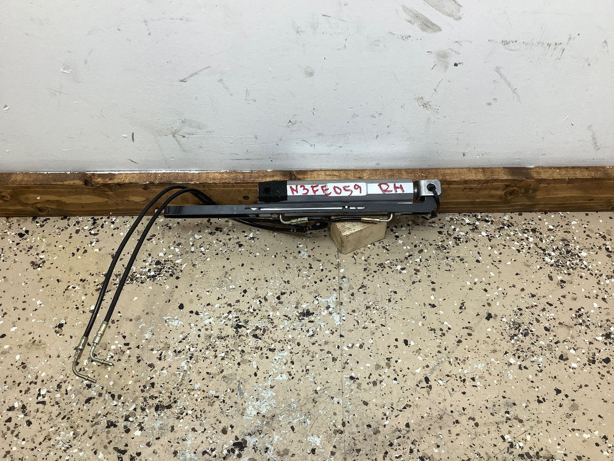 Convertible Top Hydraulic Cylinder, 2003