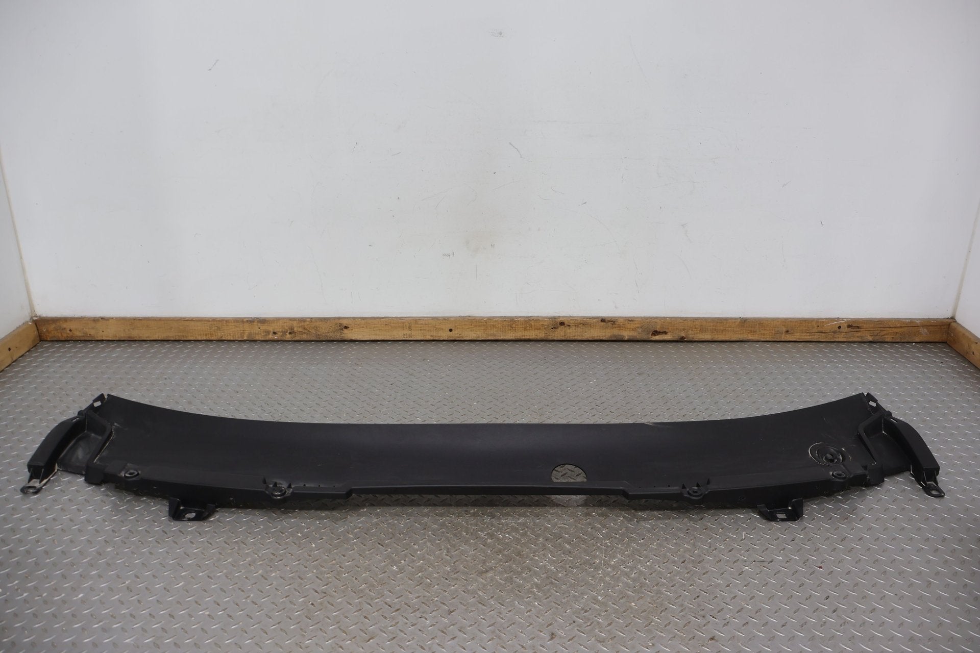Cowl Vent Panel, 2022, Rivian, R1S