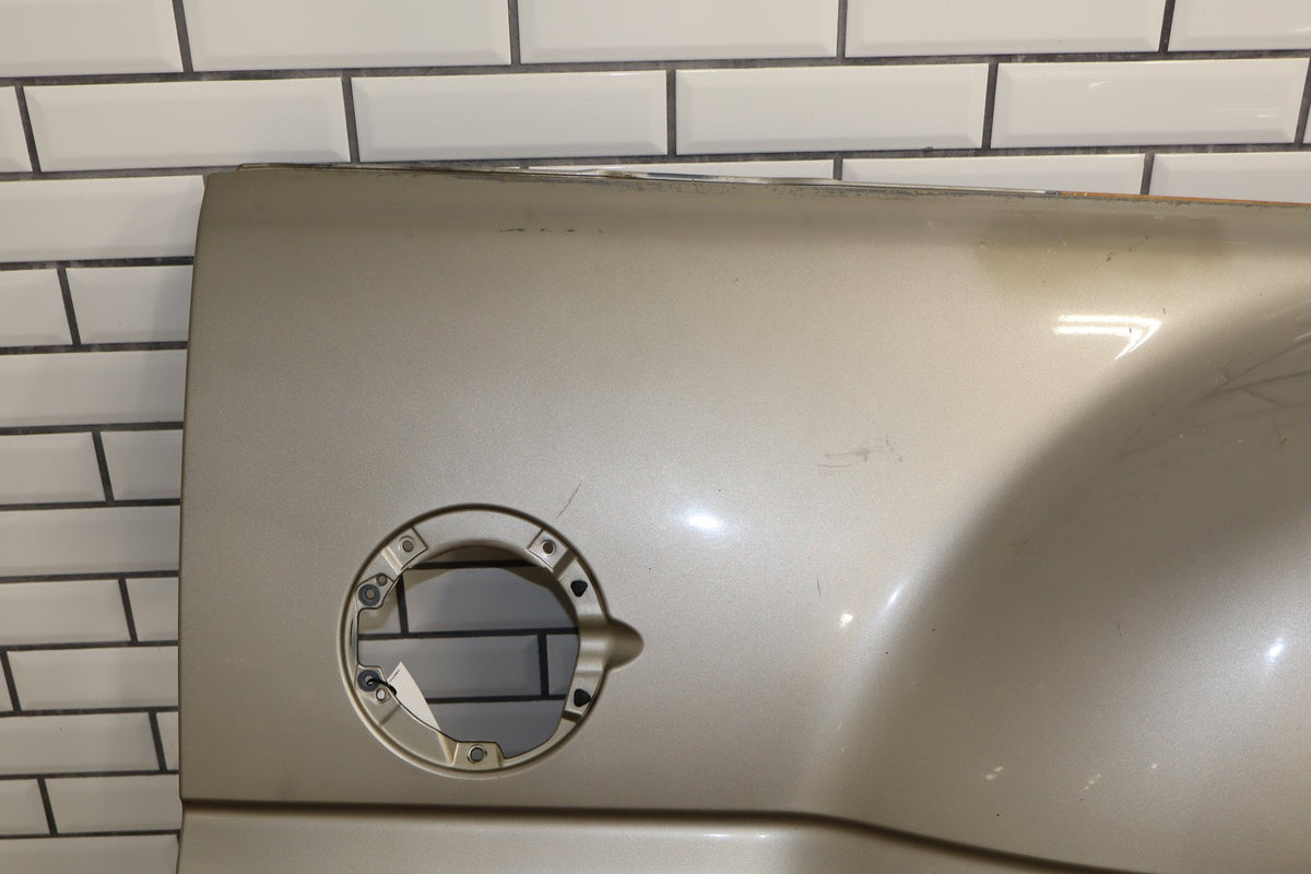 CRACKED 01-07 Chevrolet Silverado Sierra 3500 Left Bedside Panel Light Pewter
