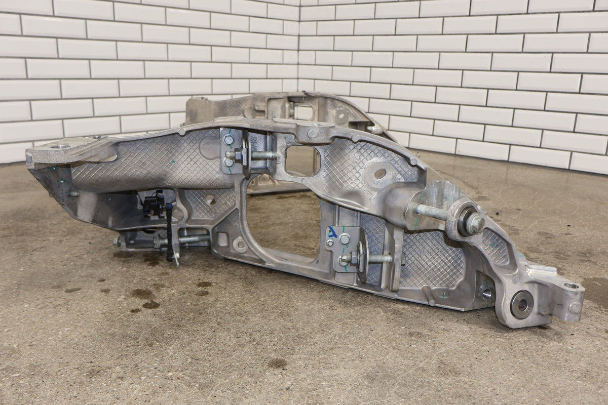 Crossmember K-Frame, 2022, Rivian, R1S