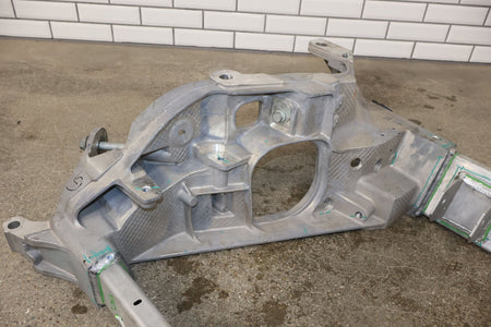 Crossmember K-Frame, 2022, Rivian, R1S