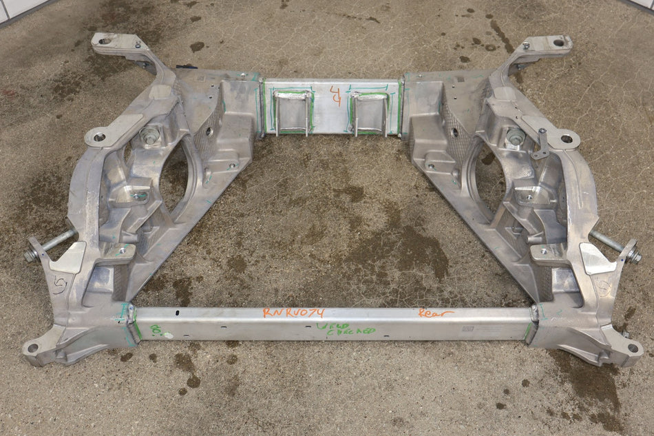 Crossmember K-Frame, 2022, Rivian, R1S