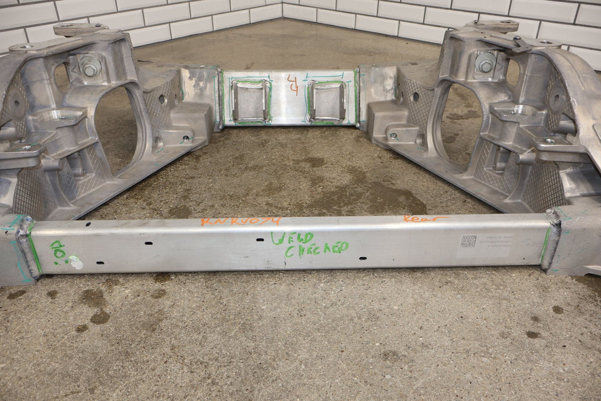 Crossmember K-Frame, 2022, Rivian, R1S