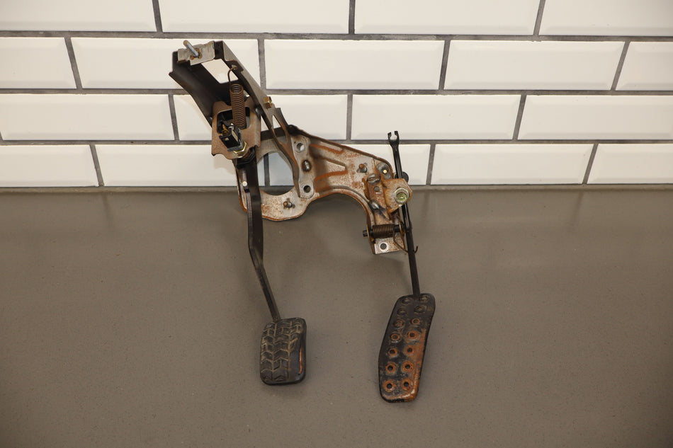 1999 Mazda MX-5 Miata- Pedal Assembly