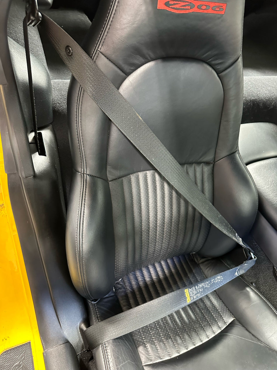 2004 Chevrolet Corvette- Front Seat Belt