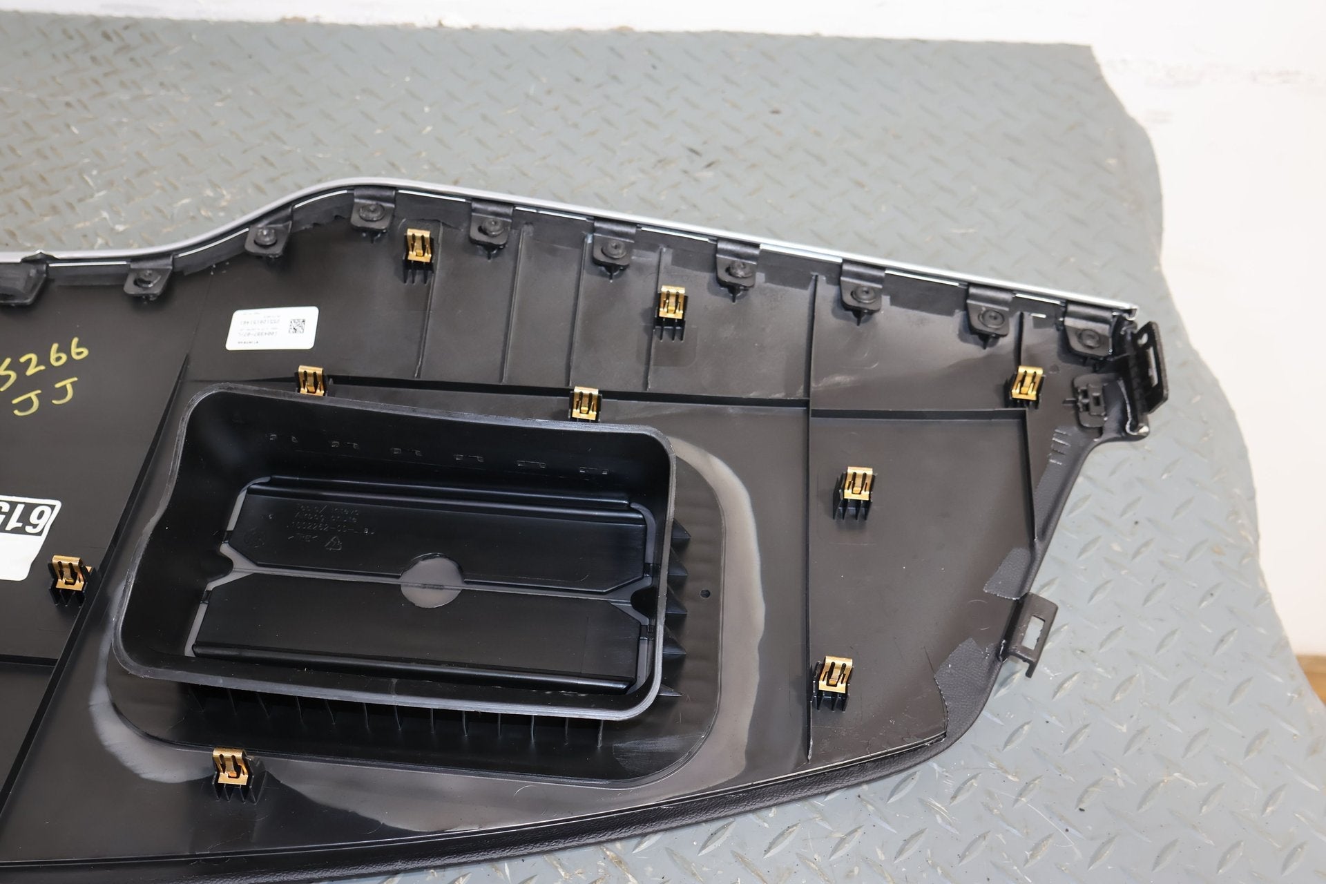 Dash Pad, 2015, Tesla, S