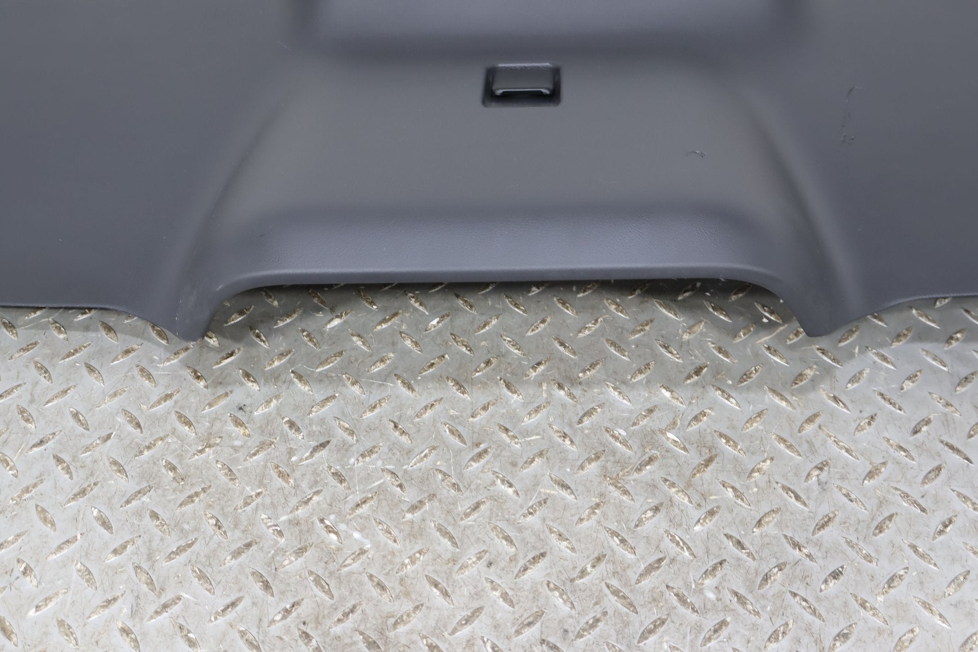 Dash Pad, 2022, Rivian, R1S