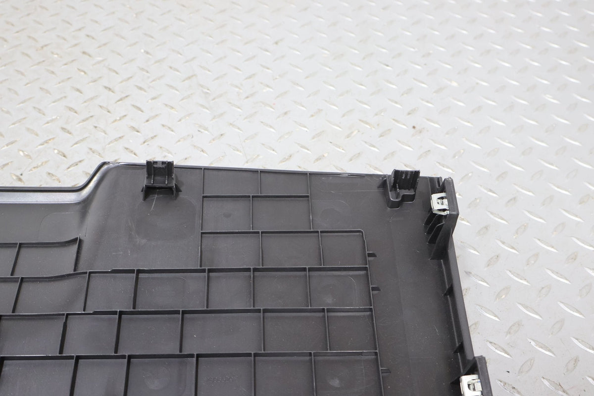 Dash Pad, 2022, Rivian, R1S
