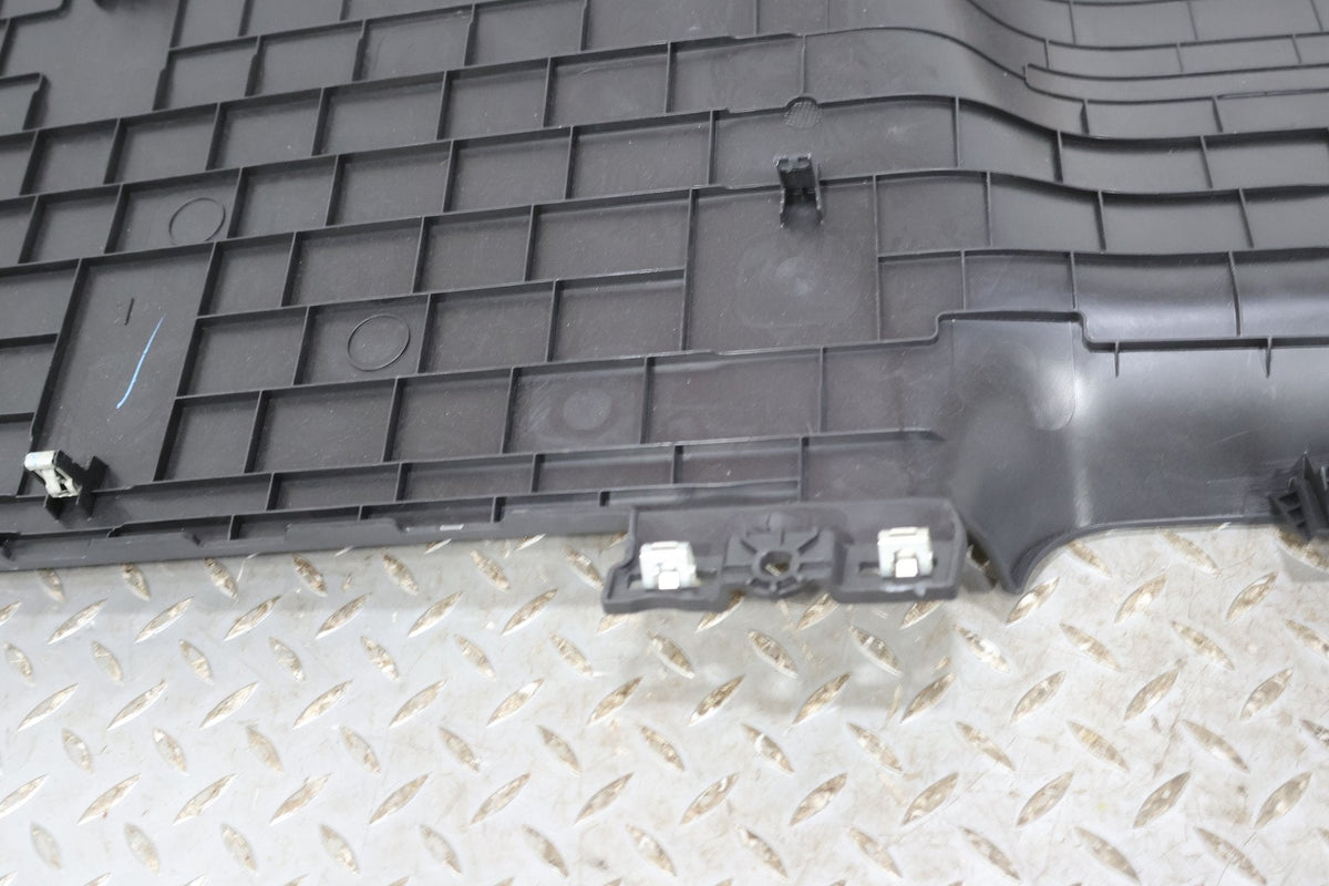 Dash Pad, 2022, Rivian, R1S