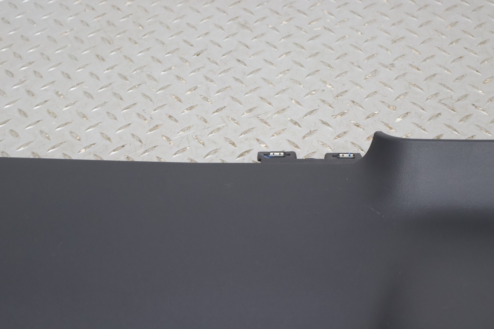 Dash Pad, 2022, Rivian, R1S