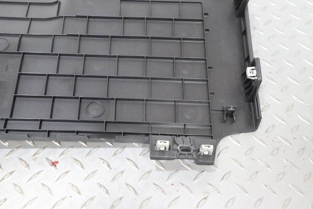 Dash Pad, 2022, Rivian, R1S