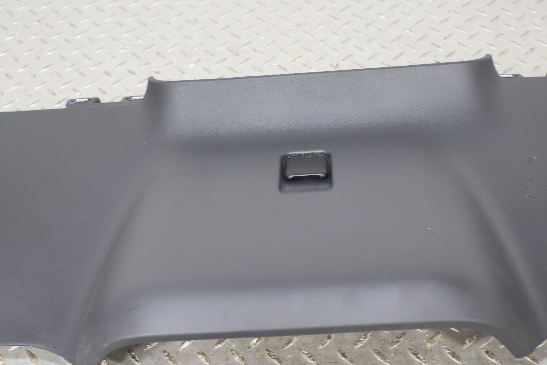 Dash Pad, 2022, Rivian, R1S