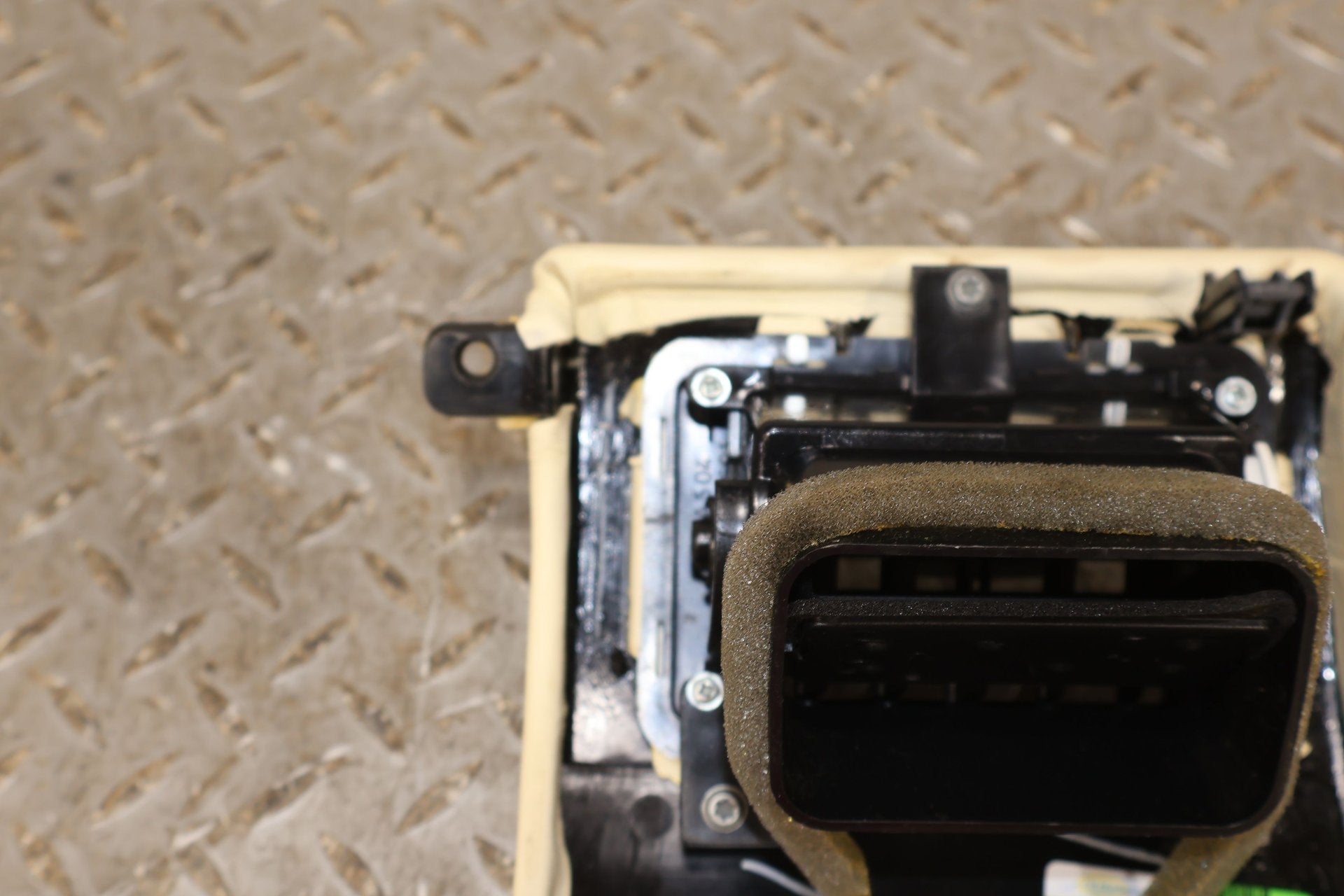 Dash Vent, 2009