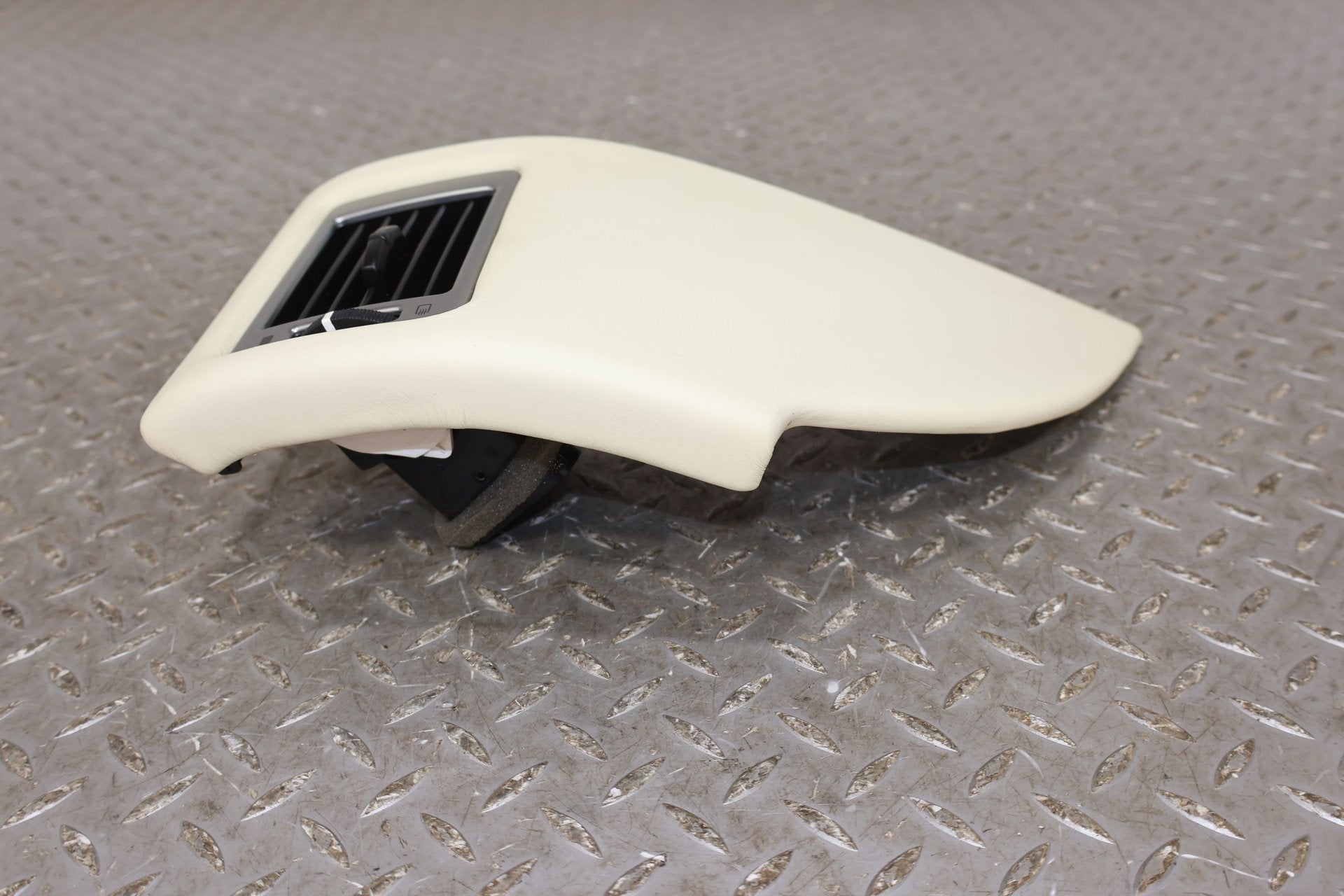 Dash Vent, 2009