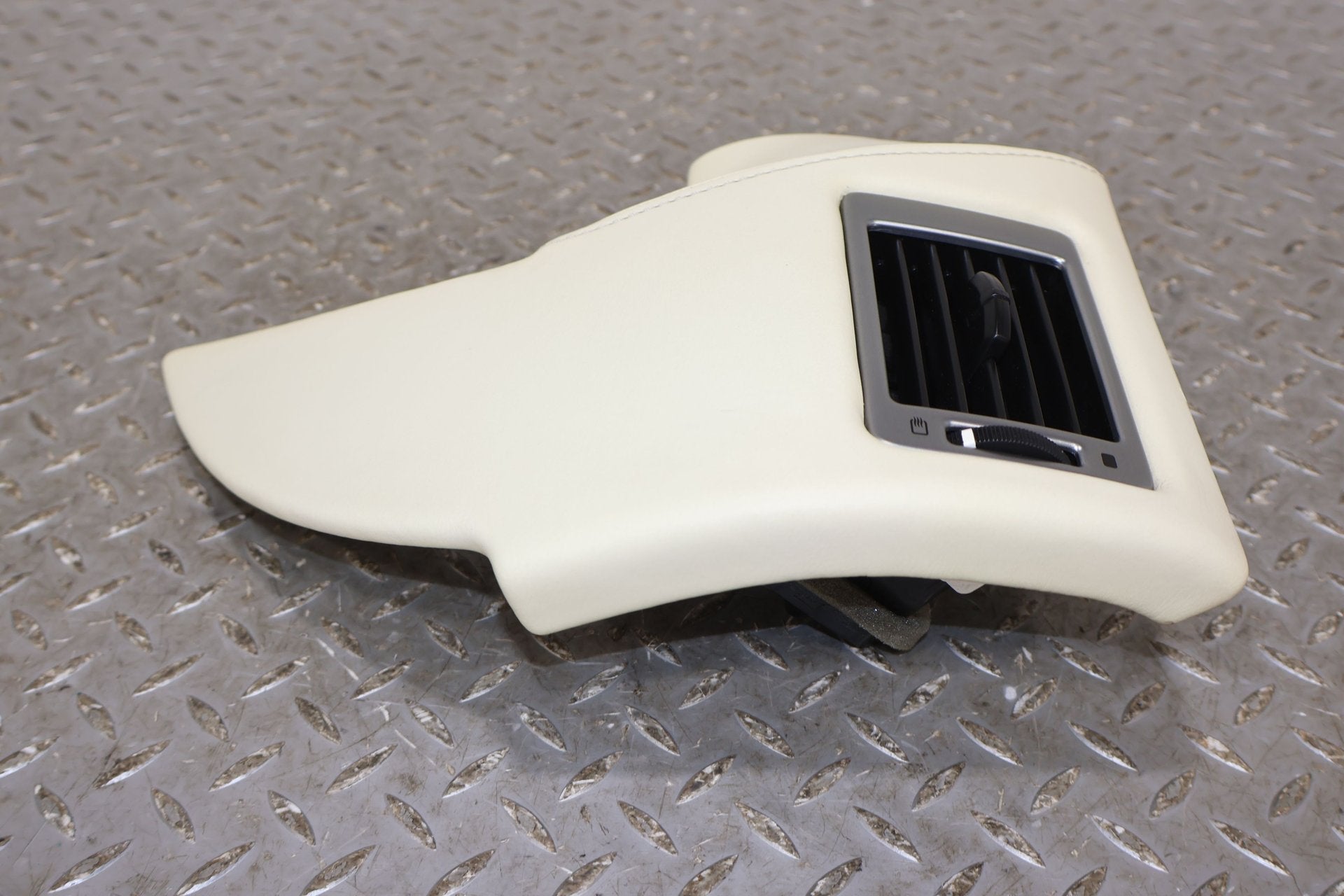 Dash Vent, 2009