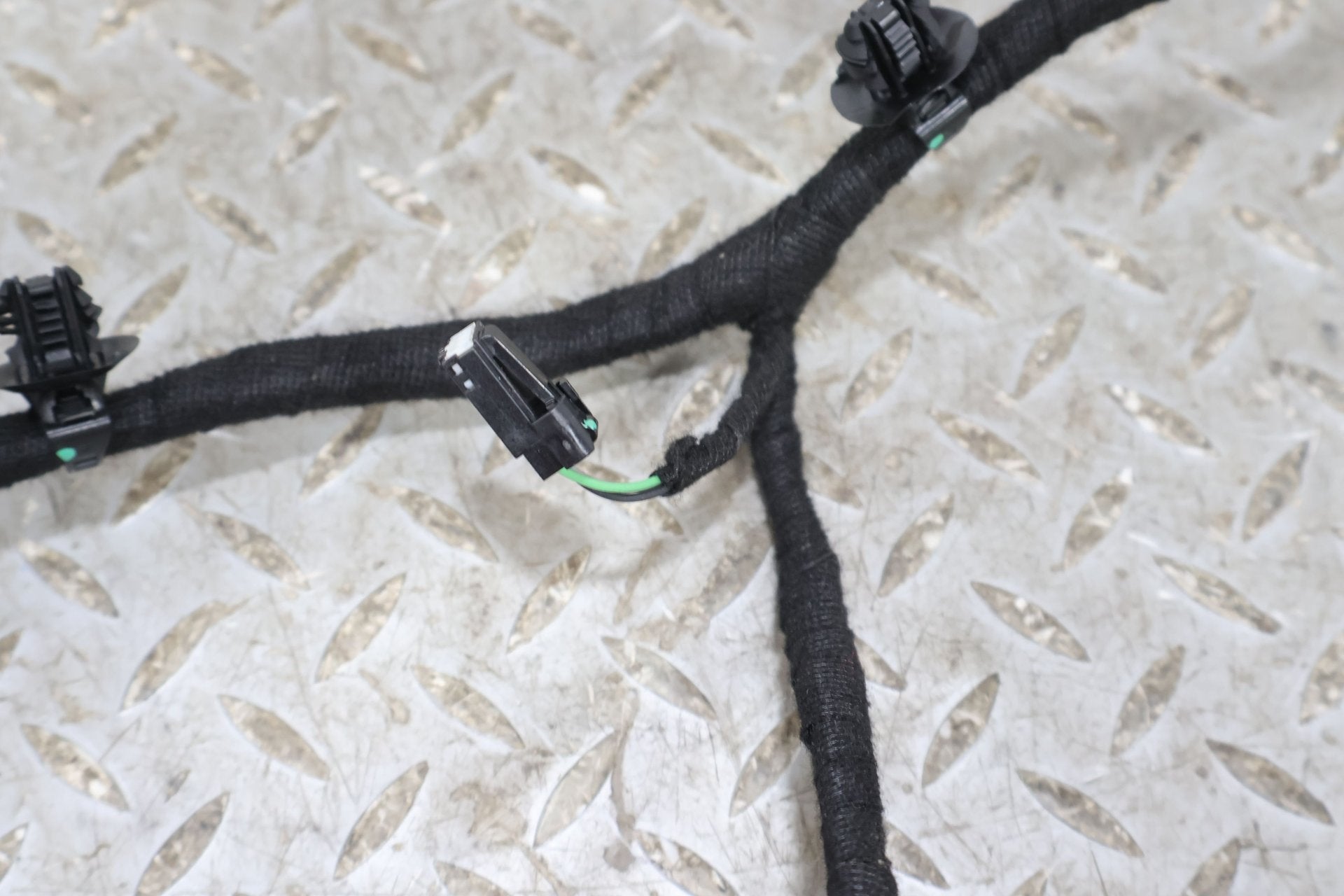 Dash Wiring Harness, 2022, Rivian, R1S
