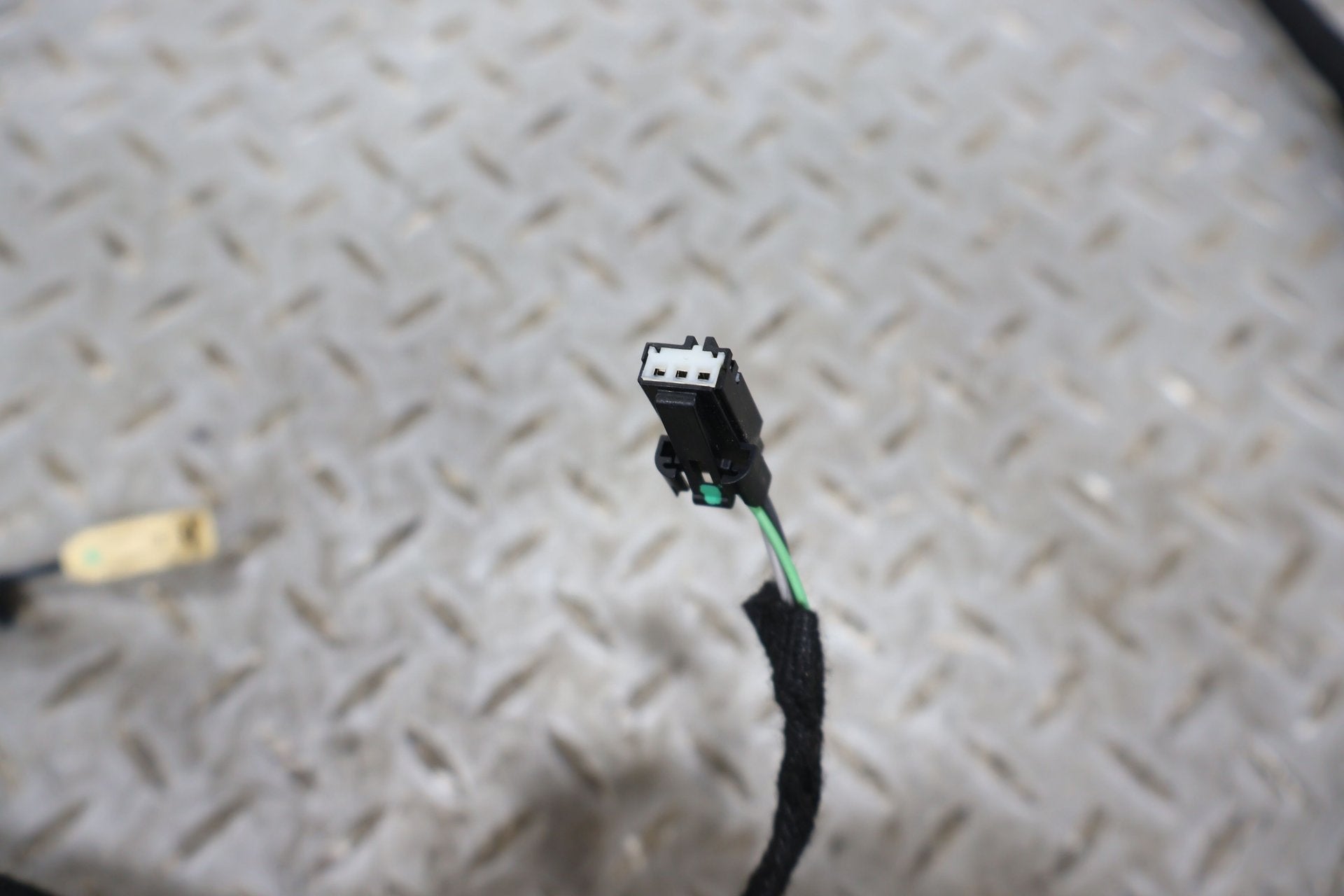 Dash Wiring Harness, 2022, Rivian, R1S