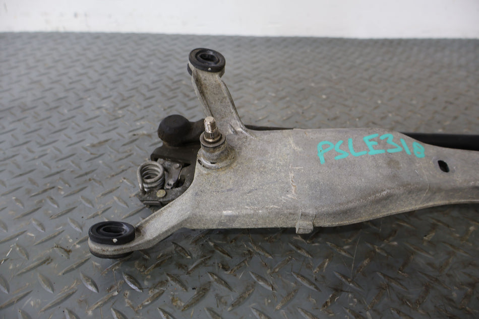1995 LEXSC- Wiper Linkage