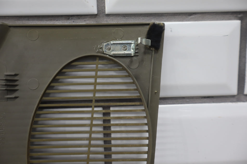 1994 Chevrolet Suburban GMT400- Kit- Dash Vents