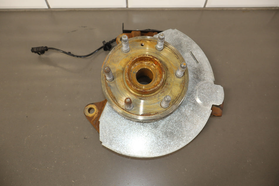2010 GMC Yukon- Right Front Spindle