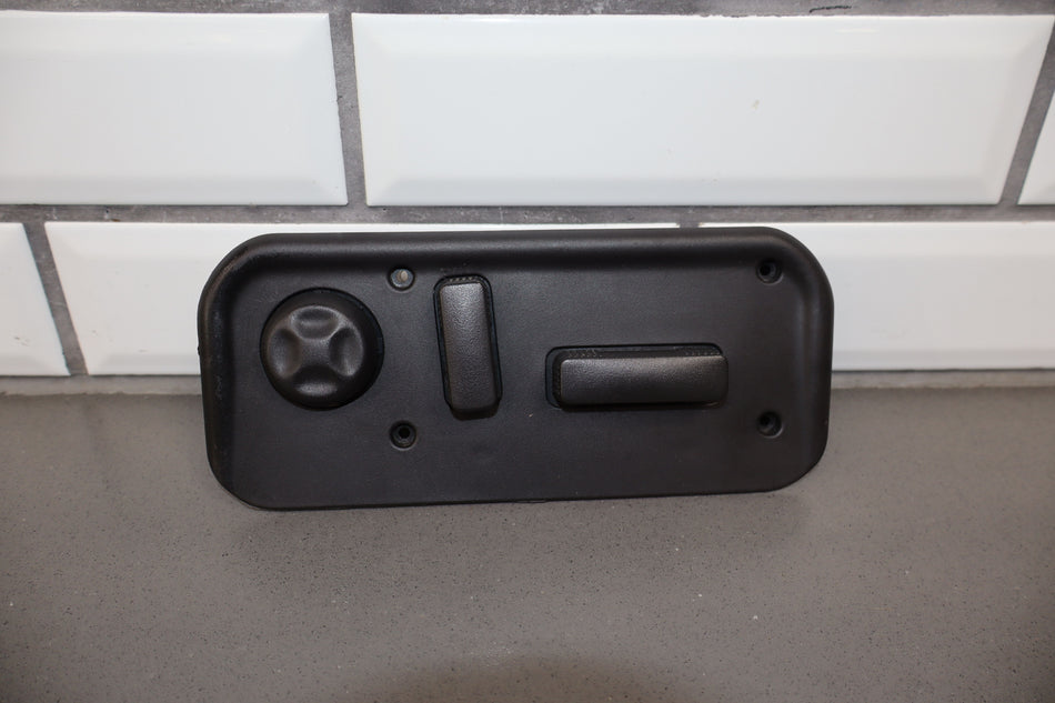2005 Hummer H2- Seat Switch