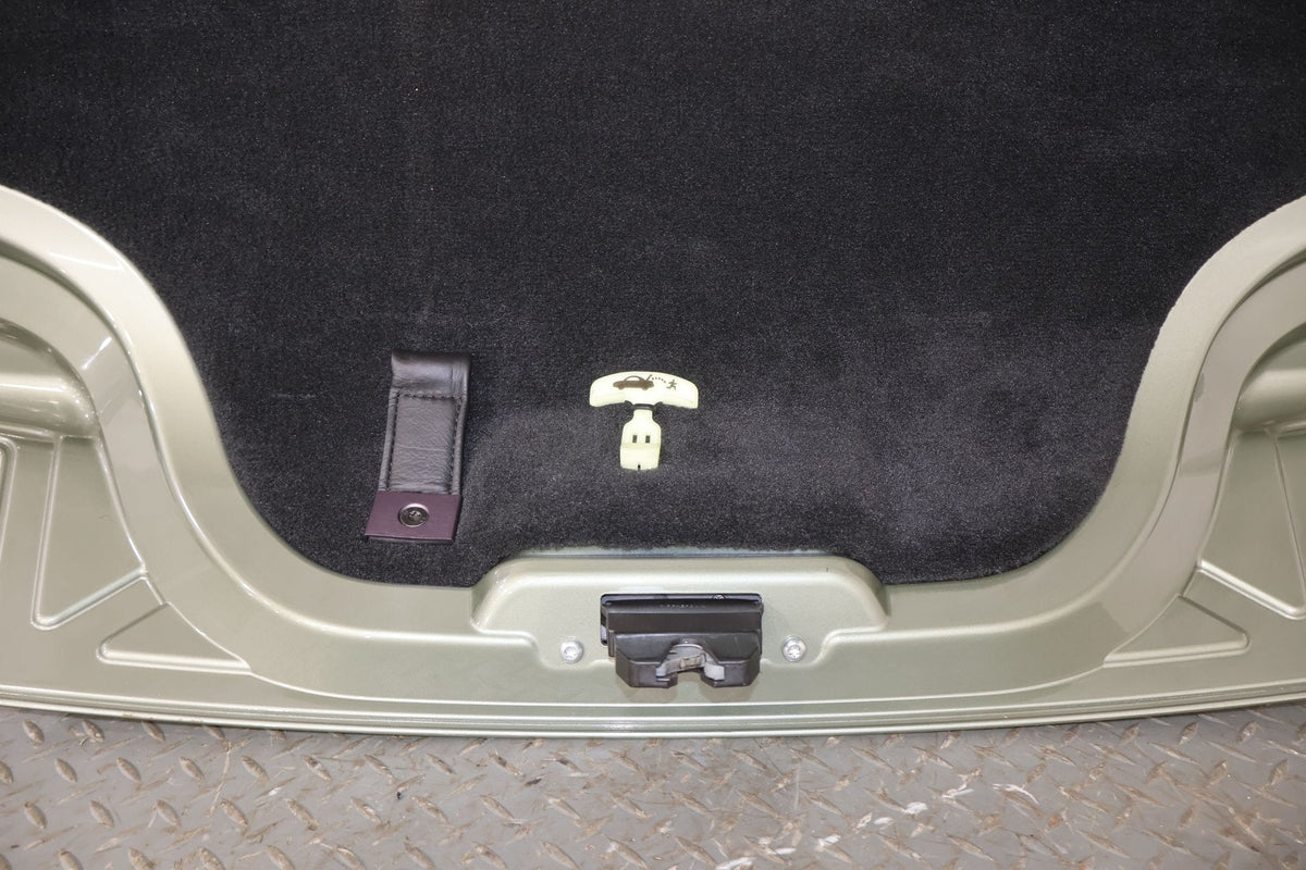 Decklid/Tailgate, 2009