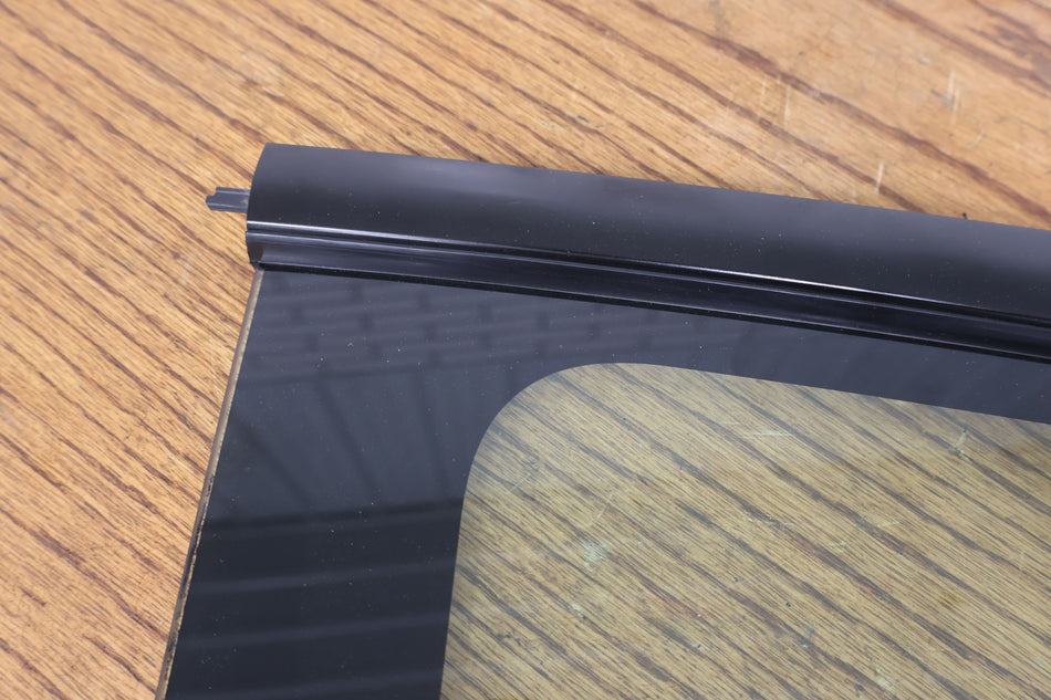 2022 Tesla 3- QUARTER GLASS/WINDOW