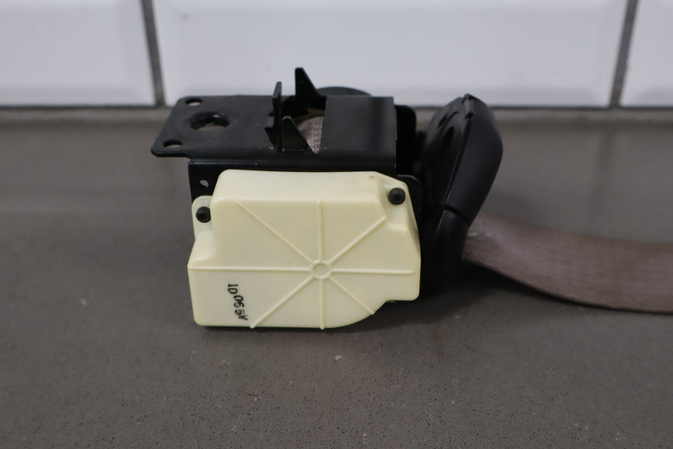 2003 Chevrolet Corvette C5- Front Seat Belt
