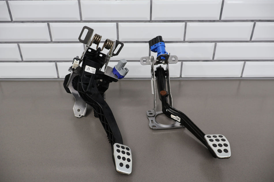 2017 Fiat 124 Spider- Pedal Assembly